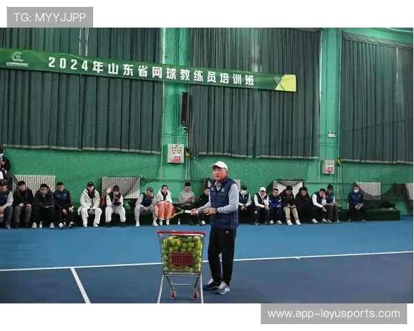 网球俱乐部加强基层教练员继续教育与证书制度,网球教练员需要具备哪些能力